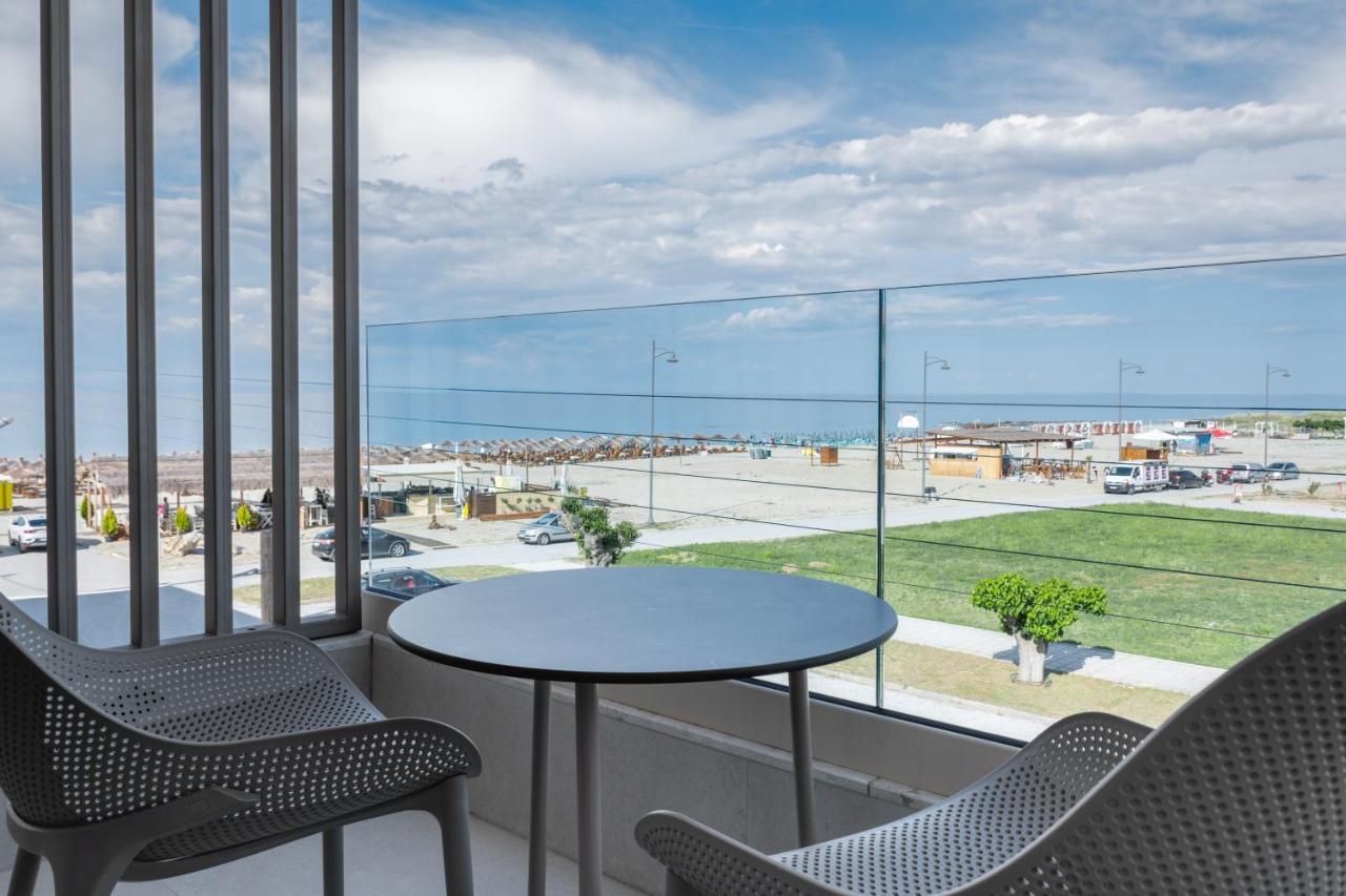 Aparthotel Pantheon Sea View à Neoi Poroi Extérieur photo