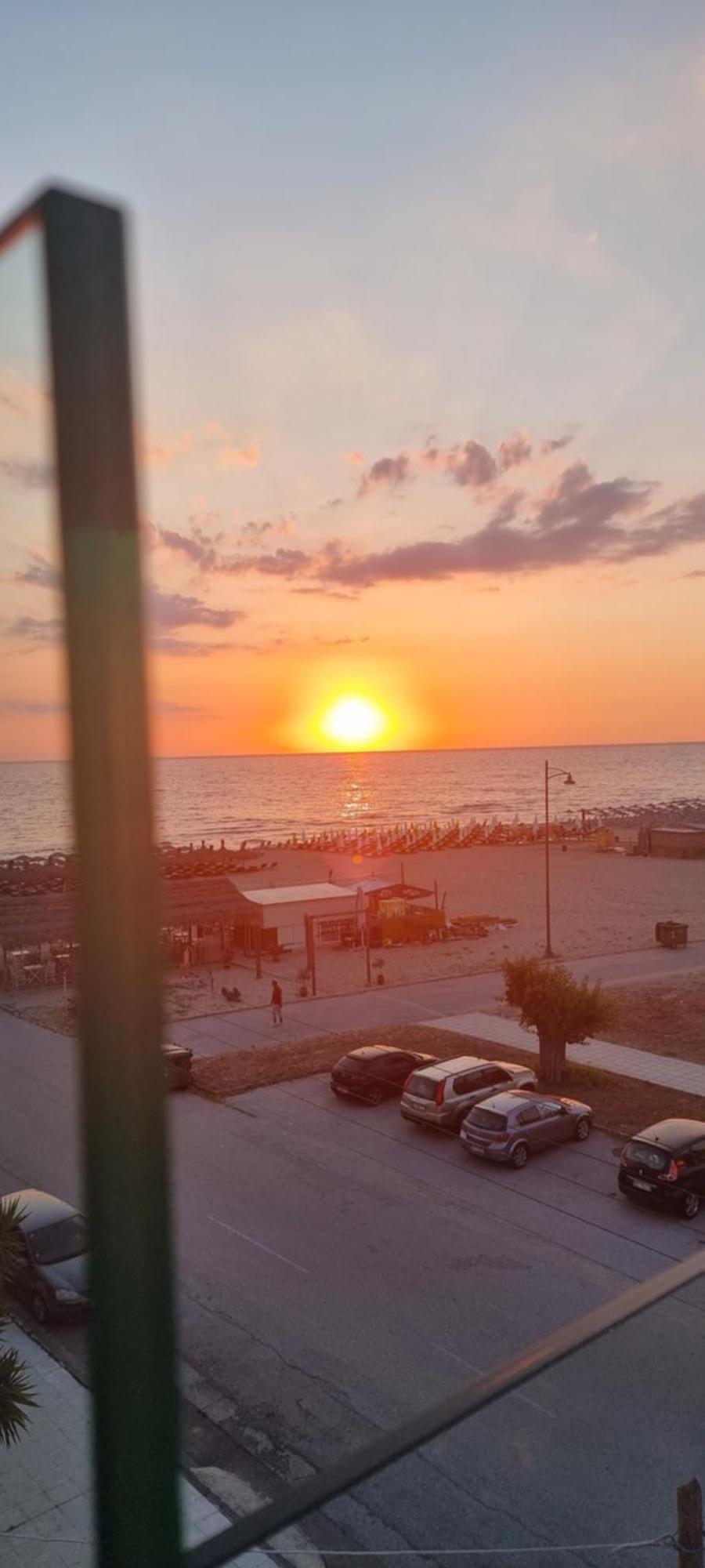 Aparthotel Pantheon Sea View à Neoi Poroi Chambre photo