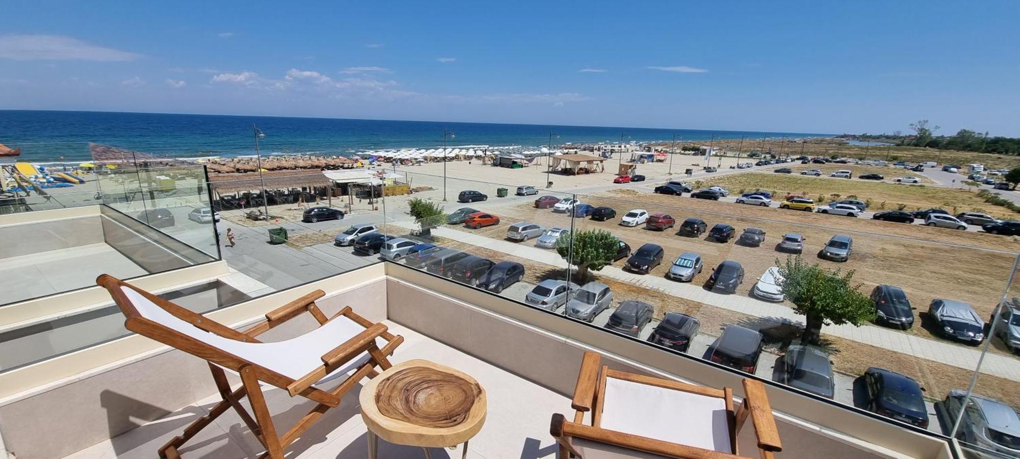 Aparthotel Pantheon Sea View à Neoi Poroi Chambre photo