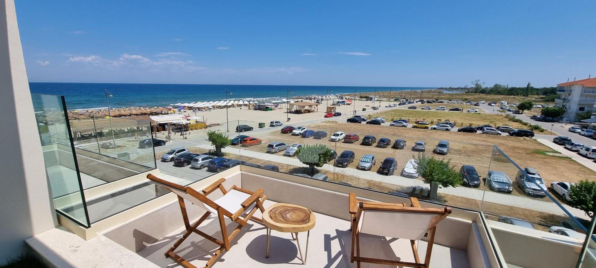 Aparthotel Pantheon Sea View à Neoi Poroi Chambre photo